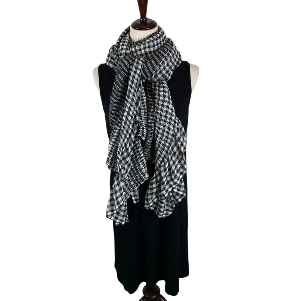 Ted Baker London Penny‎ Gingham Frill Ruffle Scarf black and white 40“ square